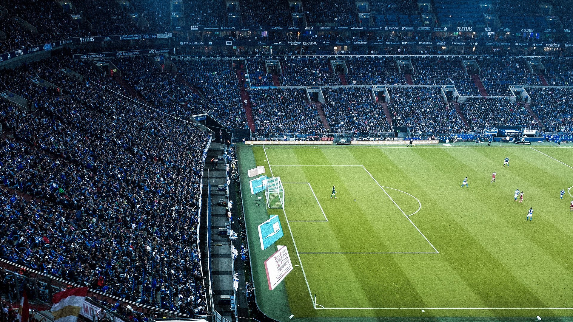 英超球队利用运动生理数据优化比赛恢复策略,英超训练