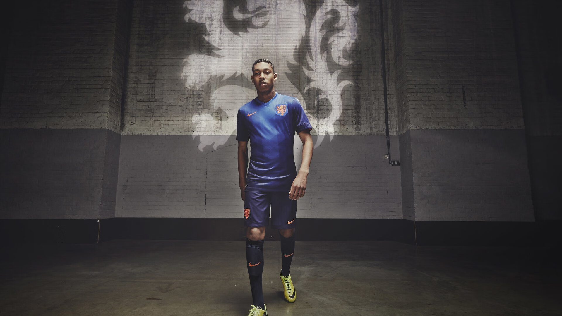 后场组合找回状态,球队士气大振!,后场足球